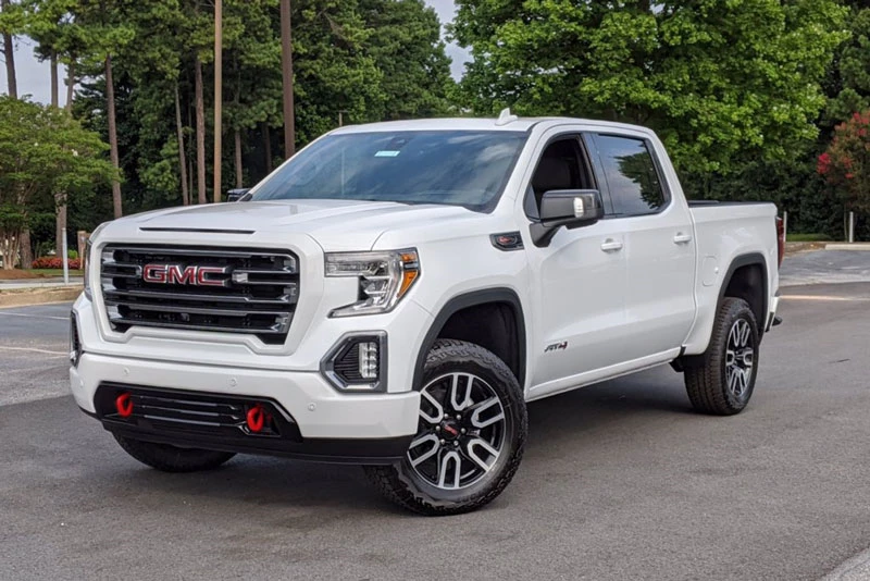 10. GMC Sierra 1500 AT4 2020 (giá khởi điểm: 51.000 USD).