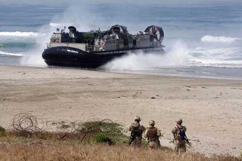 Tàu đệm khí siêu nhanh giúp Mỹ né đòn tấn công?