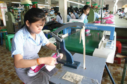 Gạo, cà phê, giày dép… bắt đầu hưởng ưu đãi từ EVFTA