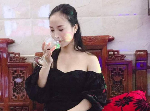 'Hot girl' bán bánh mướt cầm đầu đường dây đánh bạc 126 tỉ đồng bị khởi tố