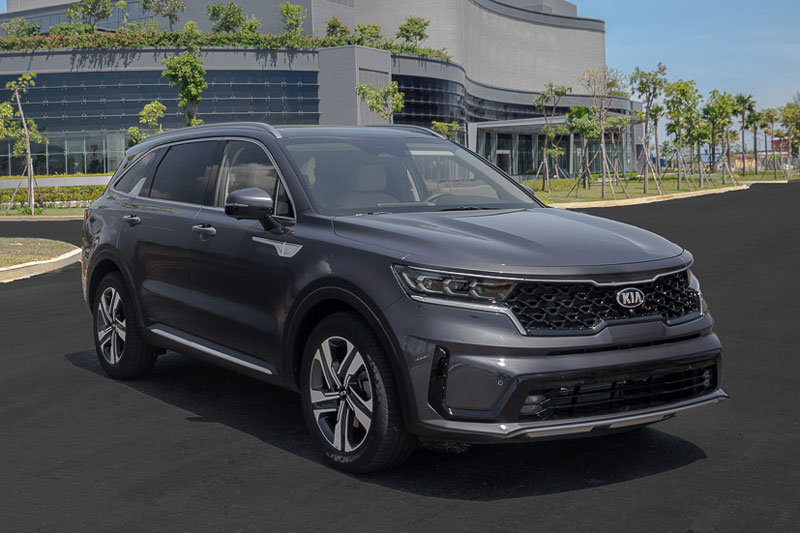 Kia Sorento 2021 ra mắt tại Việt Nam, giá từ 1,079 tỷ đồng, cạnh tranh với Toyota Fortuner, Hyundai Santa Fe