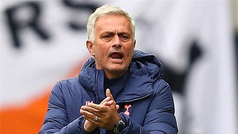 Mourinho nhận thành tích tệ nhất 19 năm sự nghiệp