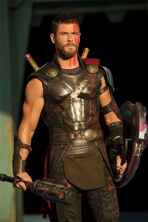 Chris Hemsworth nổi tiếng với vai Thor trong dàn siêu anh hùng của Marvel.