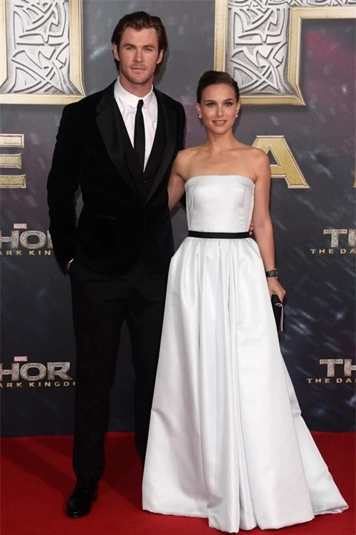 Chris Hemsworth và Natalie Portman tại buổi ra mắt Thor: The Dark Kingdom năm 2013.