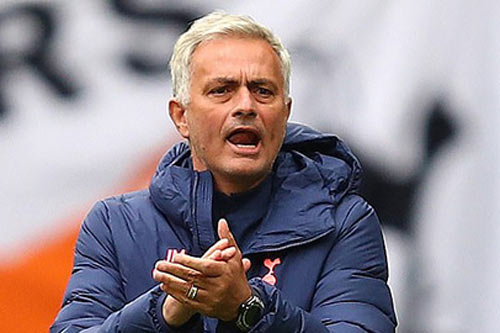 Mourinho nhận kết quả tệ nhất trong 19 năm huấn luyện