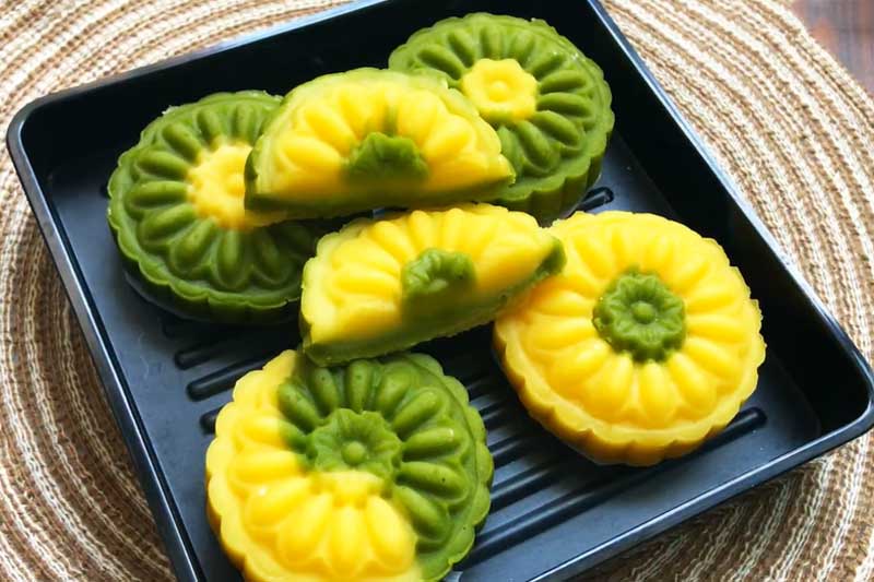 Hướng dẫn làm bánh Trung thu đậu xanh nước cốt dừa vừa đơn giản lại ngon