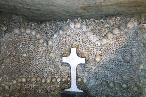 Khám phá “Đế chế” của người chết tại Paris