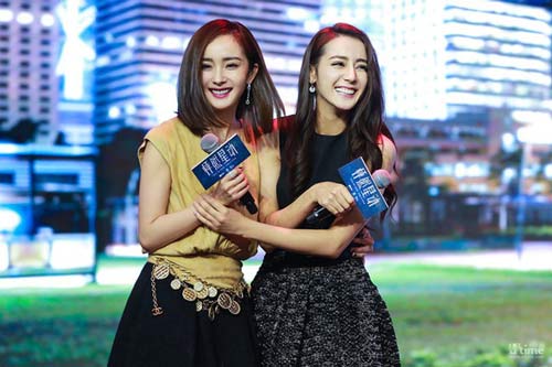 Mừng sinh nhật Dương Mịch, Địch Lệ Nhiệt Ba phải công khai xin lỗi vì 'vạ miệng'