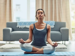 Sáng ngủ dậy thực hiện động tác này 10 phút, cơ thể khỏe lên trông thấy, cả đời không sợ ốm đau