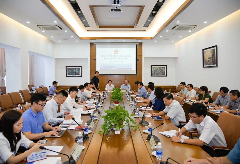 Buổi làm việc giữa Ủy ban Quản lý vốn nhà nước tại doanh nghiệp và Tổng công ty Đường sắt Việt Nam (VNR)