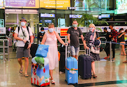 Nối lại chuyến bay quốc tế từ 15/9, khách nhập cảnh cách ly 5 ngày