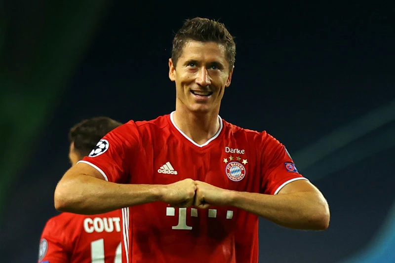 9. Robert Lewandowski (Bayern Munich, 28 triệu USD).