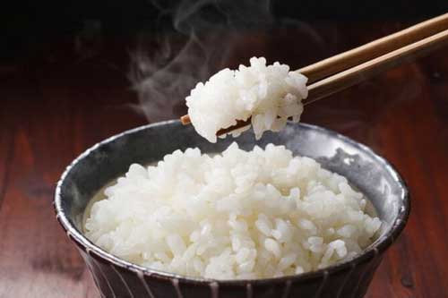 Một ngày nên ăn mấy bát cơm để không bị tăng cân?