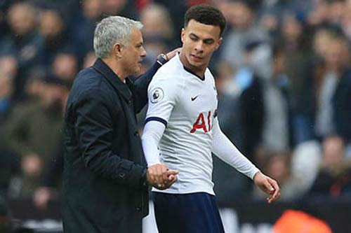 'Mourinho phải được mua sắm mới thành công'