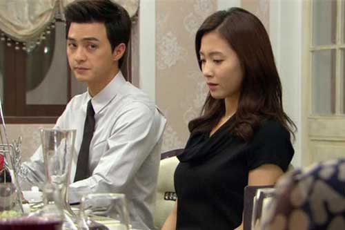 Mẹ chồng xúi con trai ở rể âm mưu chiếm tài sản, ai ngờ gặp ngay nàng dâu ghê gớm, đáp trả một câu khiến bà tắt ngấm nụ cười