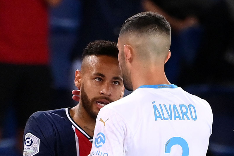 Neymar đối mặt án treo giò 7 trận sau vụ ẩu đả với hậu vệ Marseille