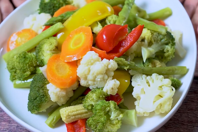 Bí quyết luộc rau củ không cần nước vừa ngon lại giữ được dinh dưỡng