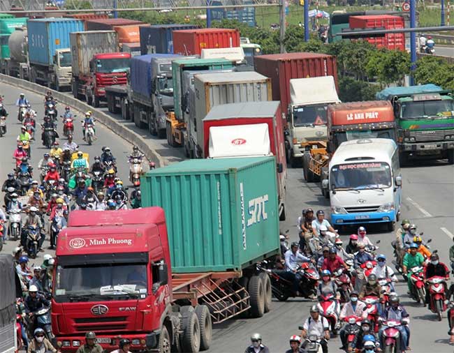 TP.HCM: triển khai đề án giảm ùn tắc tại cảng Cát Lái