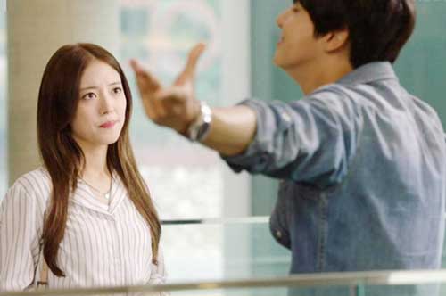 Vừa được thăng chức ít ngày, hân hoan chưa đủ thì cậu đồng nghiệp đưa tôi một tờ giấy kèm đề nghị gây sốc