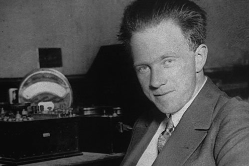 Sứ mạng bí mật bắt cóc chuyên gia bom hạt nhân của Hitler