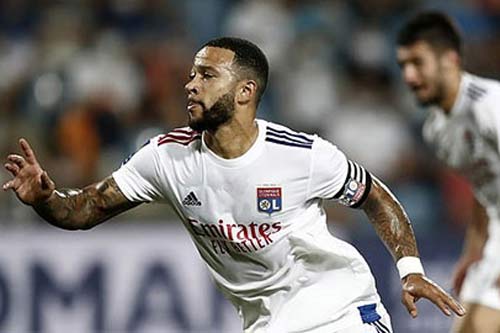 Barca không còn tiền mua Depay?