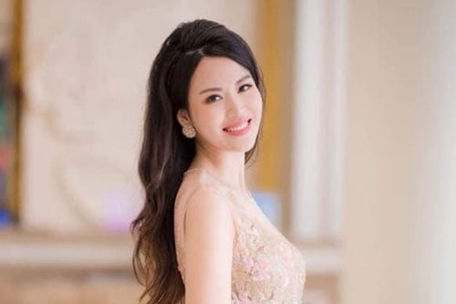 Hoa hậu Thu Thủy tiết lộ lý do bỏ học đại học giữa chừng, không vào showbiz, 'bị miệt thị là một con mẹ ngộ chữ'