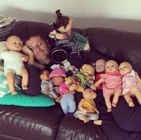 Chùm ảnh hài hước chứng minh: Làm cha thật khó!