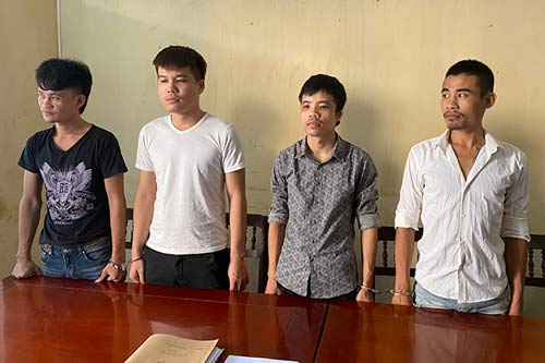 4 đối tượng mang dao đến quán nước đòi tiền bảo kê 1,2 triều đồng/ngày ở Thanh Hóa