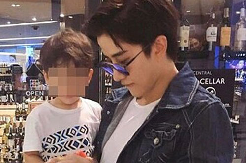 Bạn gái cũ không cho sao 'Full House' Thái Lan gặp con