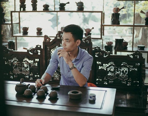 "Con đường" GỐM 10 Bát Tràng rập rình trời Tây