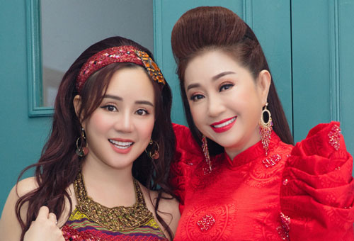 Vy Oanh hội ngộ nghệ sĩ Thoại Mỹ