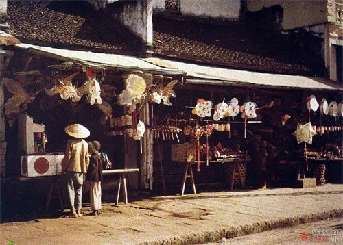 Việt Nam sống động qua những bức ảnh màu hiếm có chụp từ 100 năm trước - Ảnh 4