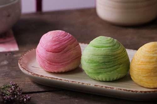 Bánh trung thu ngàn lớp nhân đậu xanh thơm ngon