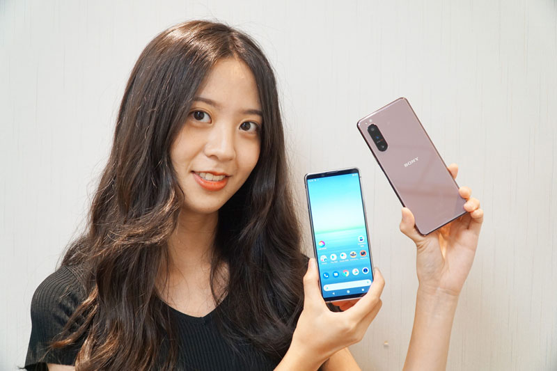 Trên tay Sony Xperia 5 II: Chip S865, RAM 8 GB, IP68, pin 4.000 mAh, giá gần 22 triệu