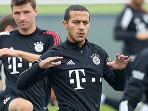 Liverpool đồng ý chi 27 triệu bảng mua Thiago của Bayern