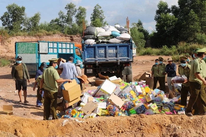 Tập trung tài sản là tang vật vi phạm hành chính để thực hiện tiêu hủy.