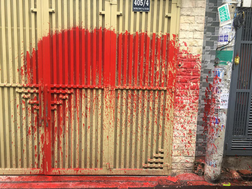 Nữ giám đốc ở Tân Bình bị doạ tạt axit cầu cứu công an