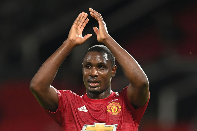 Ighalo 'lạc lối' ở M.U, cựu sao Nigeria ám chỉ Solskjaer 'quá phũ'