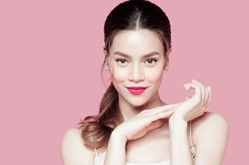 Hồ Ngọc Hà lần đầu khoe ảnh bụng bầu song thai