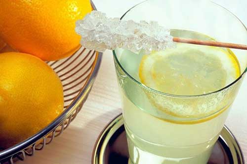 Mặt nạ trắng da cấp tốc từ chanh và phèn chua cô gái nào cũng nên biết