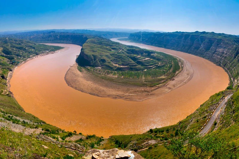 2. Sông Hoàng Hà (Trung Quốc). Chiều dài: 5.464 km.