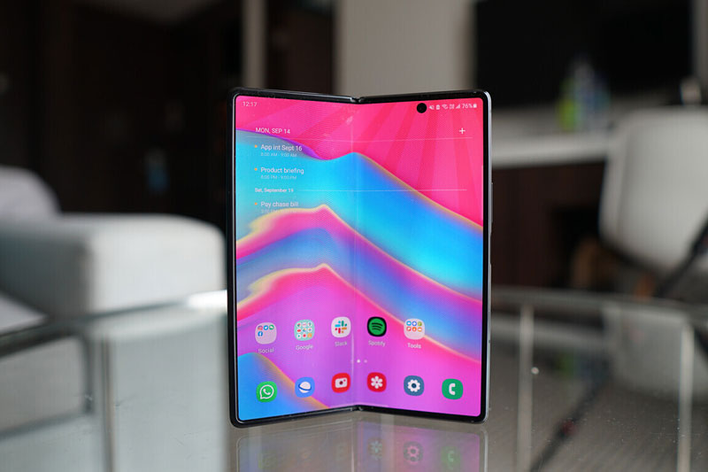 Samsung sẽ thống trị thị trường smartphone màn hình gập năm 2020?