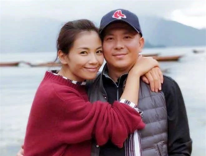 Vương Kha và vợ, Lưu Đào.