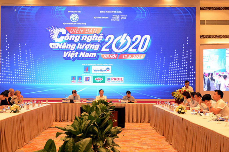 Điện mặt trời phát triển nhanh và cục bộ đang gây khó cho truyền tải