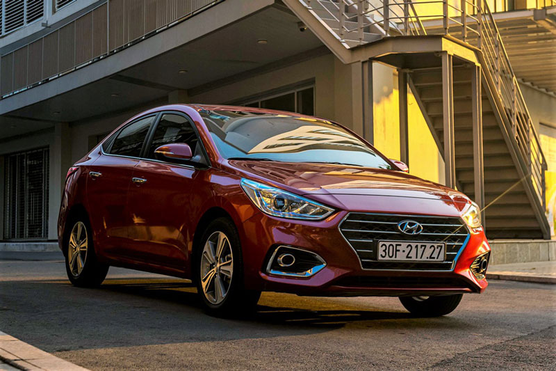 Doanh số xe sedan phổ thông giảm mạnh trong tháng 8/2020