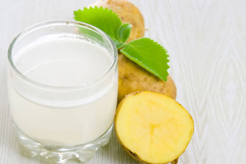 Bất ngờ với lợi ích sức khỏe của nước ép khoai tây tươi