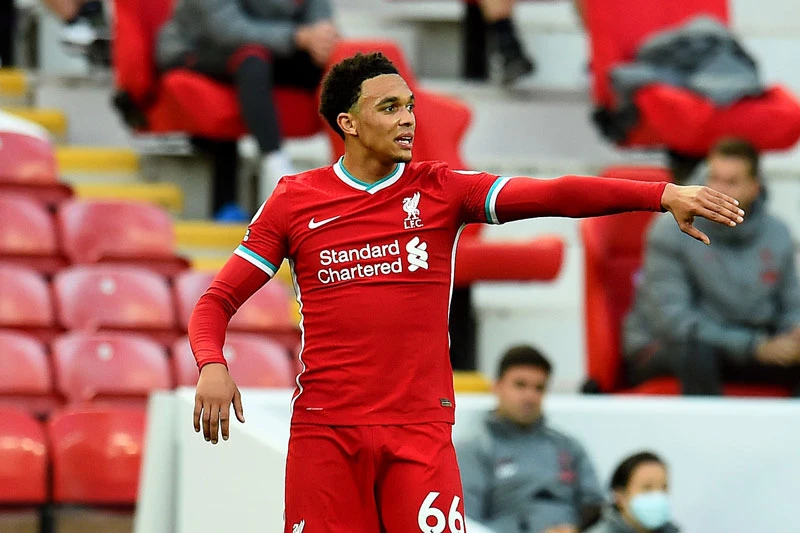 Hậu vệ phải: Trent Alexander-Arnold (Liverpool).