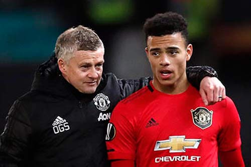 Solskjaer dùng chiêu đánh lạc hướng của sư phụ Ferguson