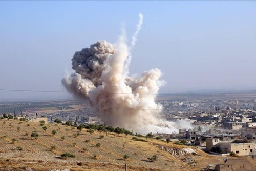 'Lính đánh thuê' Nga dùng Internet chỉ đường cho máy bay ném bom phiến quân