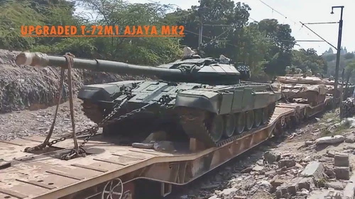 Xe tăng chiến đấu chủ lực T-72M1 Ajeya MK2 với giáp phản ứng nổ Kontakt-5. Ảnh: Topwar.